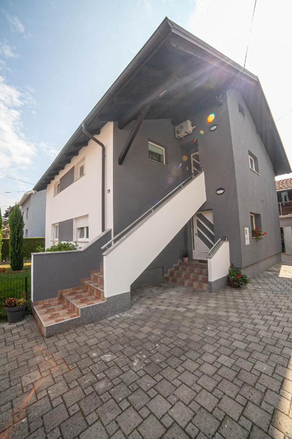 Apartman Teo Velika Gorica Ngoại thất bức ảnh
